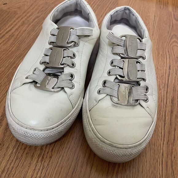 Salvatore Ferragamo White leather lace up logo trainers sneakers size US 7.5 - Picture 2 of 9